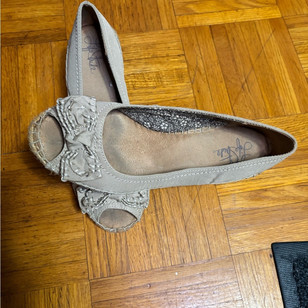Life Stride Beige Espadrille Flats with Bow Detail